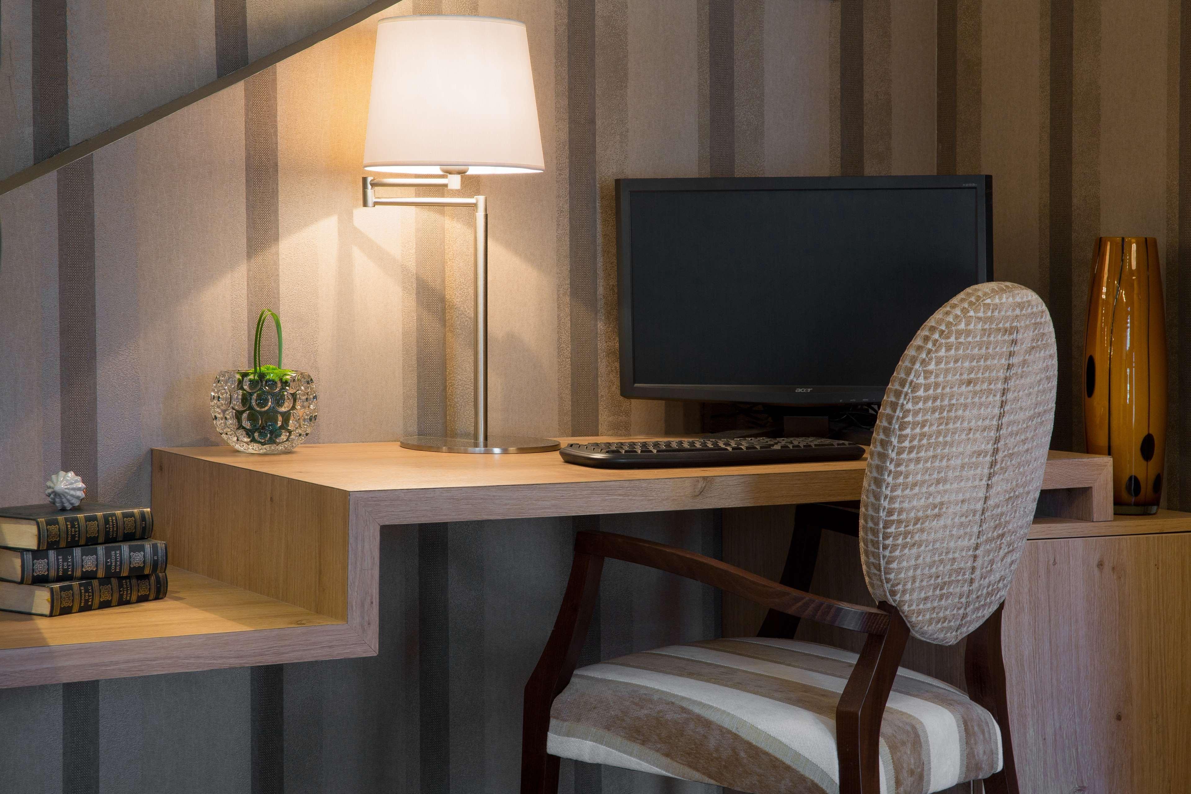 Hotel Le Rive Droite & Spa Lourdes Bagian luar foto